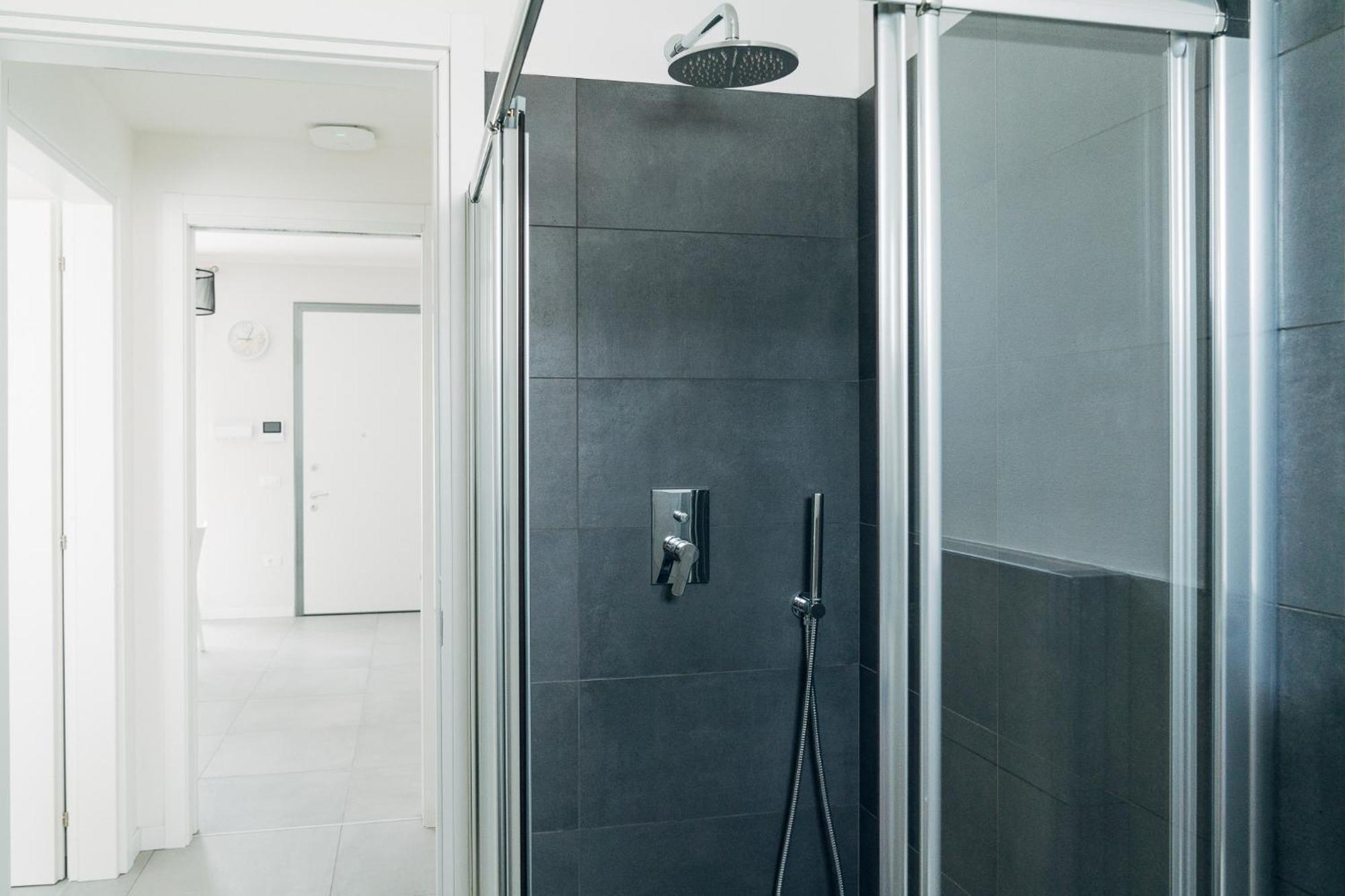 The Prince - Luxury Apartments With Pool Πεσκιέρα ντελ Γκάρντα Εξωτερικό φωτογραφία